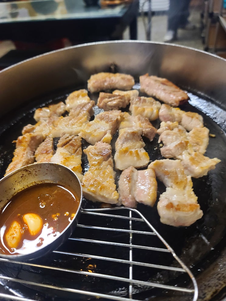 신당동맛집추천 신당동돼지생갈비 백하돼지생갈비 (feat. 껍데기)