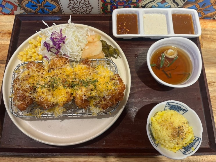  대전 갈마동 돈까스 수제튀김집 바삭공장 본점