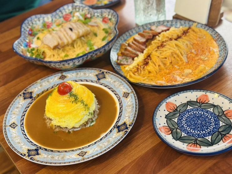  익선동한옥거리맛집.익선취향.맛있는 항정매콤크림파스타,통삼겹로제파스타,오므라이스 먹고 온 후기.주차 정보.데이트 하기 좋은 곳.
