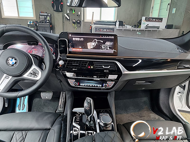 부산시 강서구 / 실내랩핑 / BMW / 5시리즈