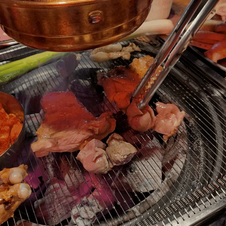  광주 수완지구 숯불 닭구이 맛집, 도심 속 캠핑느낌 산장웅계