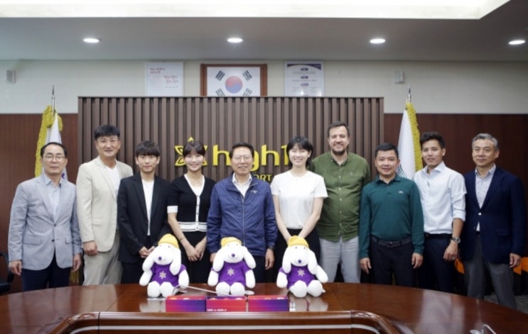 이미래·<b>이충복</b>, 올해 창단한 하이원 <b>당구</b>팀 합류... 