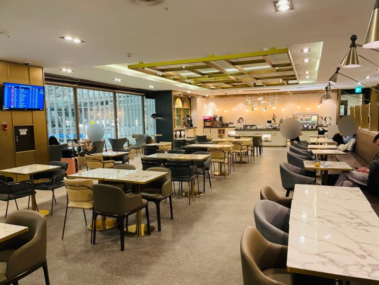  인천공항 제1여객터미널 24시간 이용 가능한 스카이 허브 라운지(Sky Hub Lounge) 야간(새벽) 이용후기