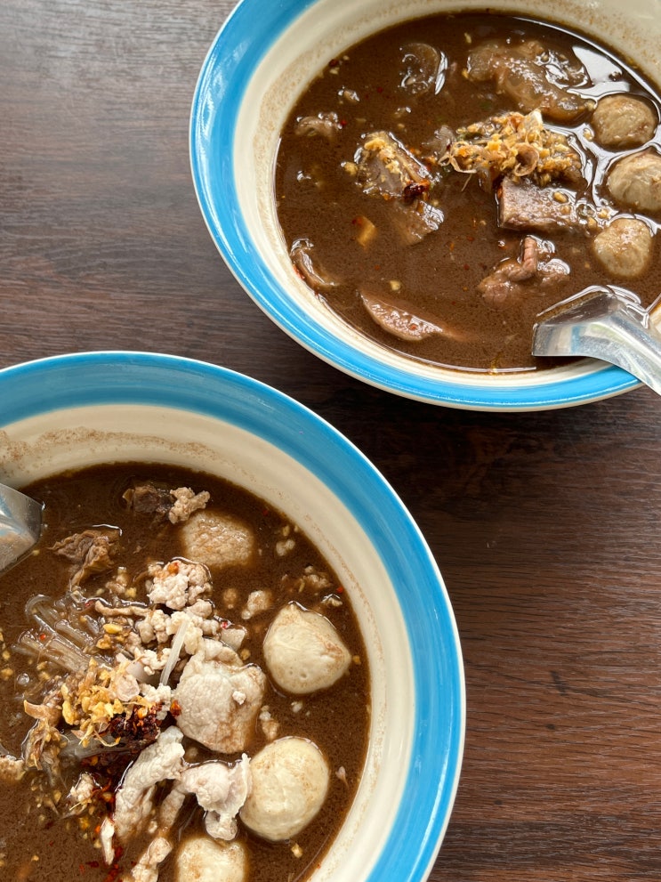 구글맵후기좋길래 다녀왔던 치앙마이 핑강 누들맛집 Racha Noodle CNX  라차누들