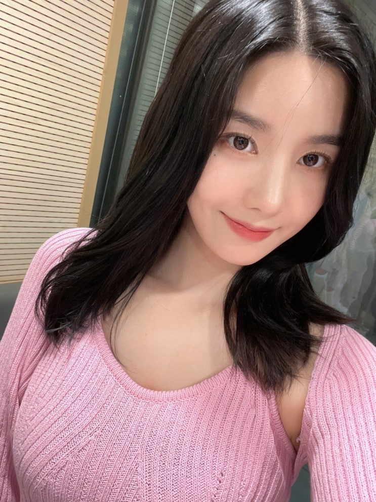 워터밤서 글래머 매력 터뜨린 권은비, 데뷔 이래 가장 수위 높은 노출 (+영상) 워터밤서 글래머 매력 터뜨린 권은비, 데뷔 이래 가장 수위 높은 노출 (+영상)