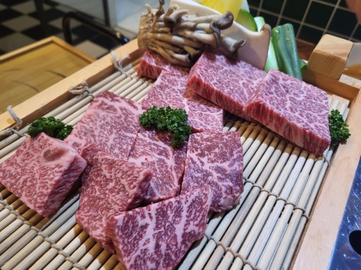 <b>스카이</b>워크, 화람한우, 의암공원, 더베네치아<b>스위트호텔</b>)