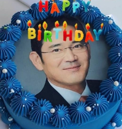 윤석렬 <b>대통령</b> 베트남 순방 마치고 <b>귀국길</b> (ft. 귀한 신분으로... 