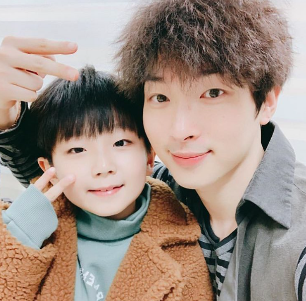 가슴이 뛴다 작가 김하나, 정승주 출연진 배우 박강현 뮤지컬 카멜 팬텀싱어 갤러리 mbti