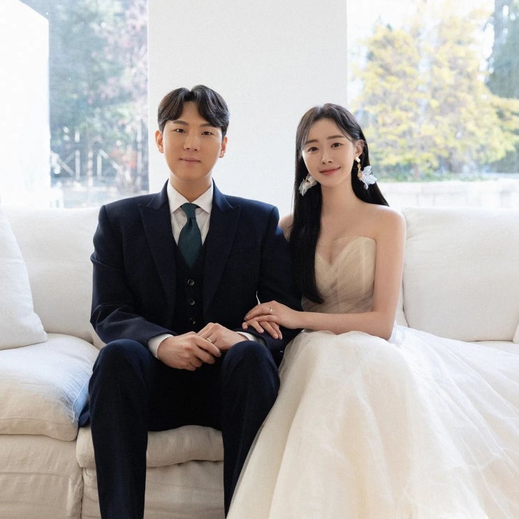  스타크래프트 프로게이머 출신  BJ 김정우미니쉘, 2년 열애 끝에 백년가약 맺어...감사 인사 전해