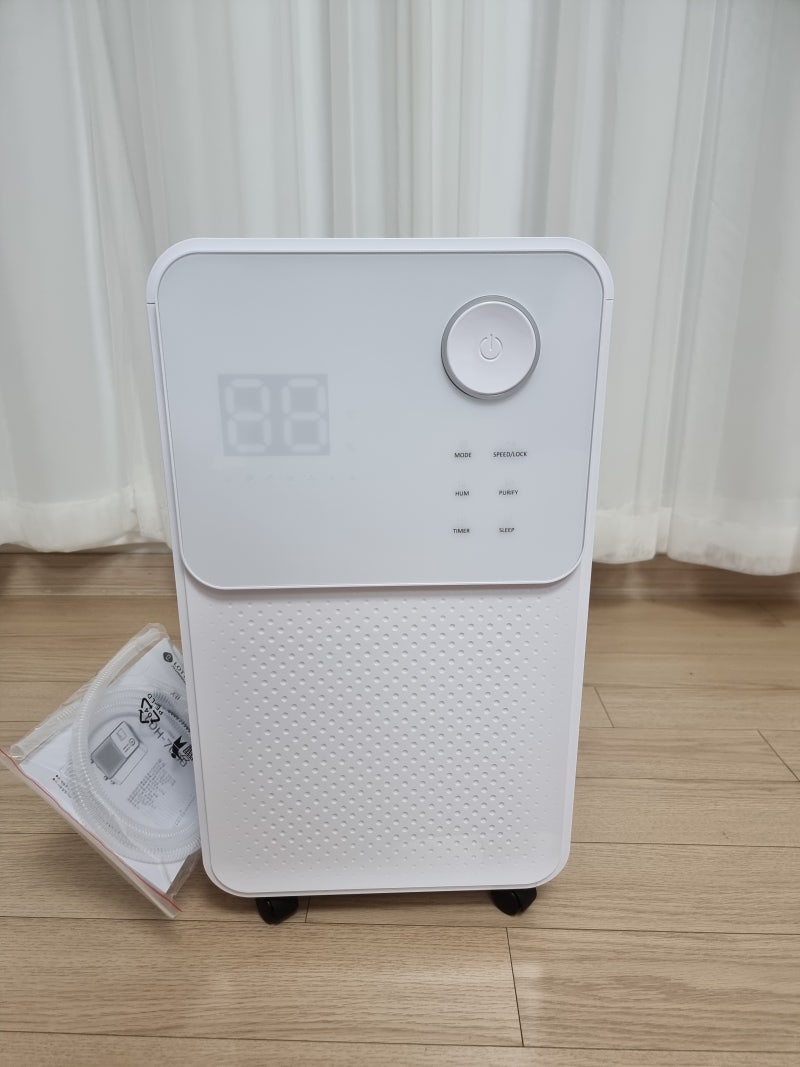[롯데 알미늄 제습기 LDH-7000] 깔끔하고 귀엽고 제습능력 좋은 제습기 추천
