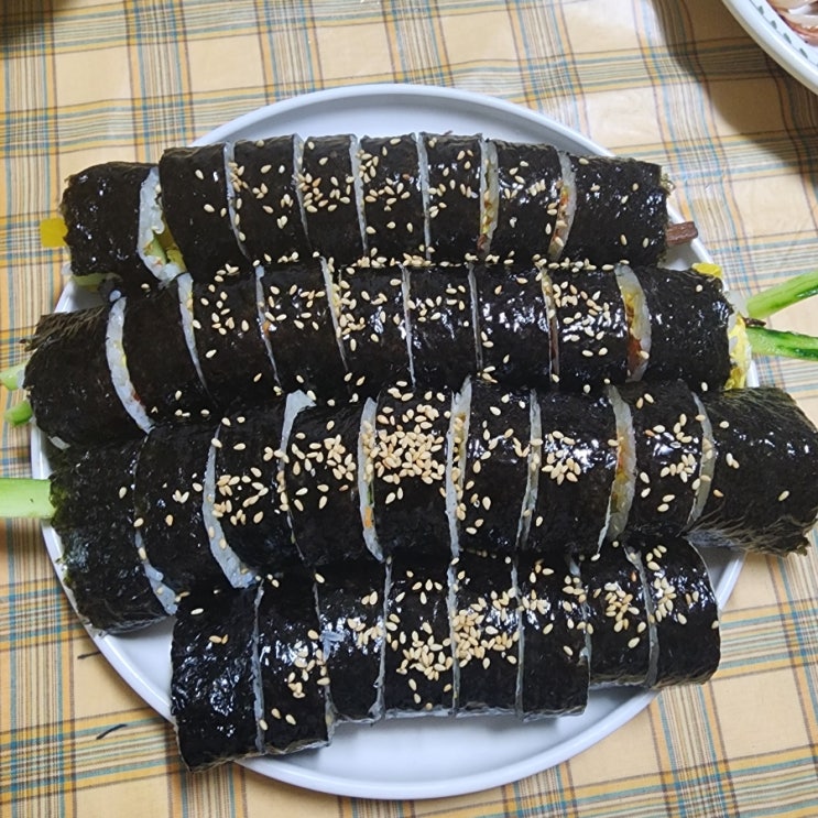  [일상 요리] 한가로운 주말 점심 메뉴로 '김밥 만들기' 도전 !