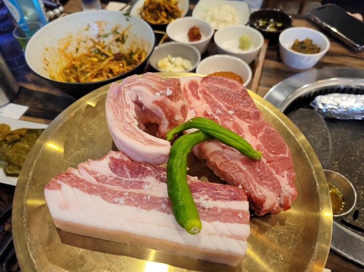  [장전동 맛집 돼지집딸] 노릇노릇하게 직접 구워줘요