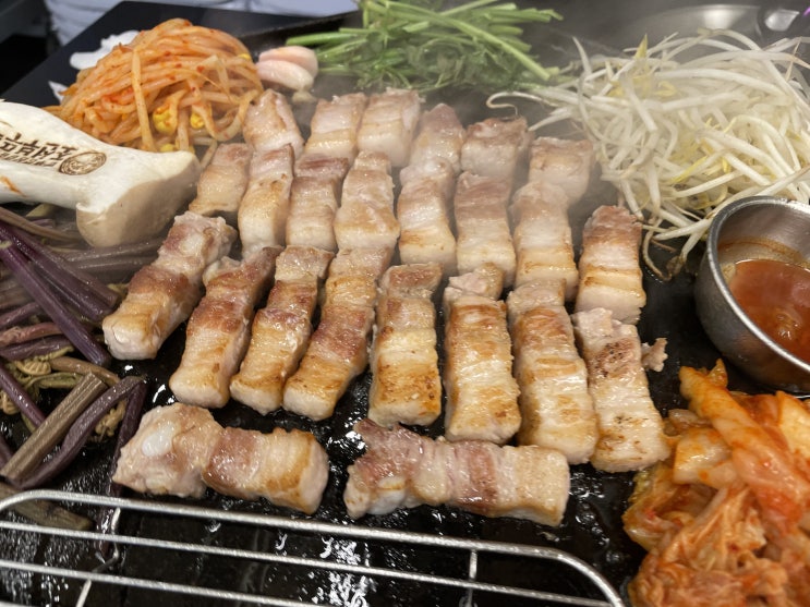  서구청삼겹살 요즘 핫한 솥뚜껑 맛집은 조선부뚜막 서구청역점