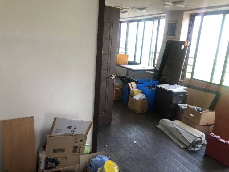  상가철거 가벽철거 사무실가벽 철거했습니다