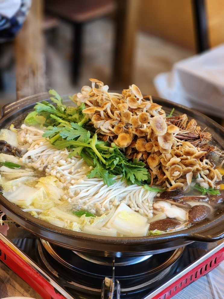  ::마니산단골식당:: 강화도 건강밥상, 버섯 샤브샤브 좋아하는 사람 있어요?
