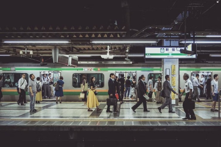 일본 전철 안내방송은 뭐라고 말할까? 