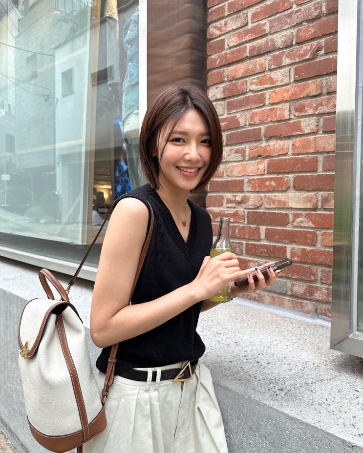 소녀시대 최수영의 가방, 벨트, 목걸이 How Much? 소녀시대 최수영의 가방, 벨트, 목걸이 How Much?