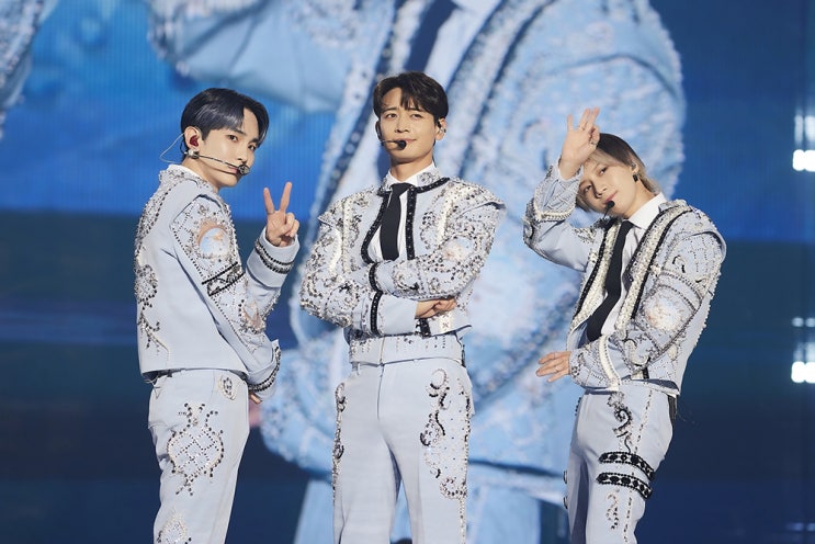  K-POP의 전설 샤이니,15주년 기념 8집 'HARD' 발표