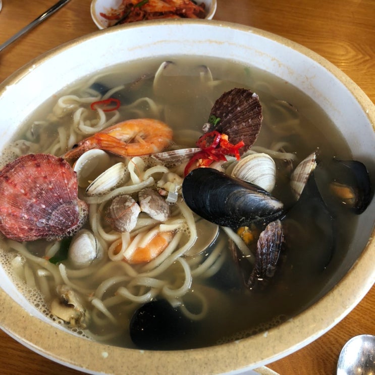  영종도 구읍뱃터 맛집 97도씨해물칼국수 웨이팅 필수
