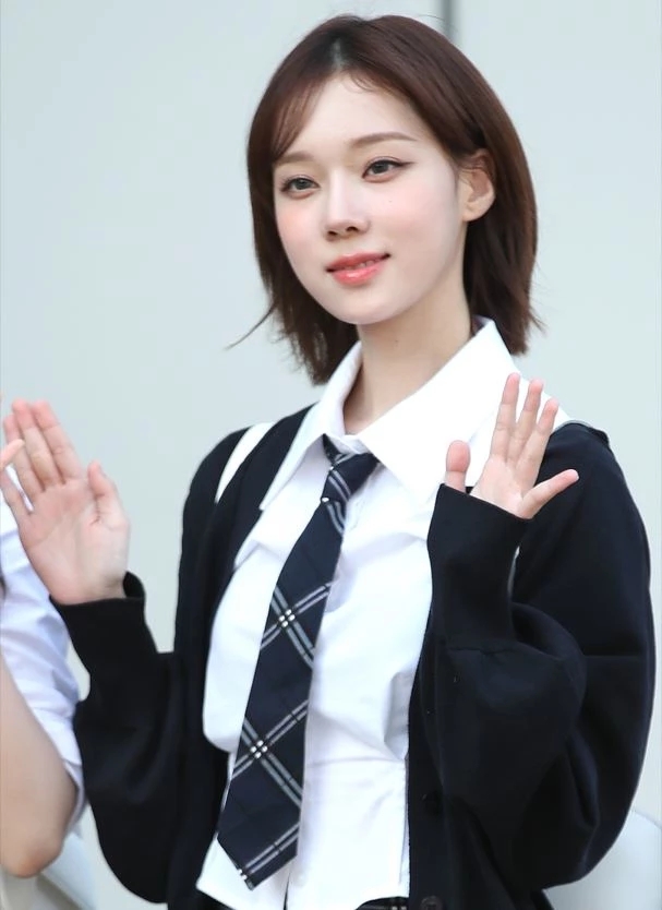 "폼 미쳤다" 에스파 윈터, 물에 젖은 새까만 수영복 입고 워터밤 달궜다 "폼 미쳤다" 에스파 윈터, 물에 젖은 새까만 수영복 입고 워터밤 달궜다