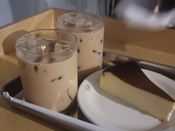 [수유 카페] 티틸 CAFE&BAR : 밀크티 맛집