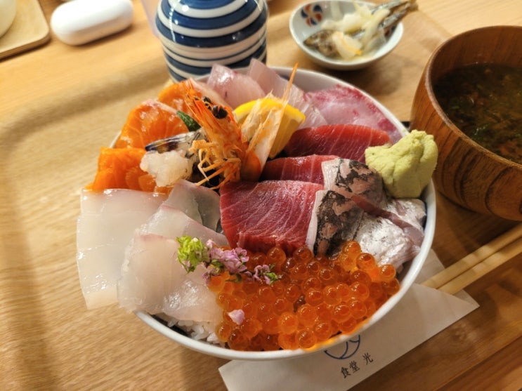  후쿠오카 현지맛집 [쇼쿠도미츠] 특상카이센동 내돈내산 대만족 후기