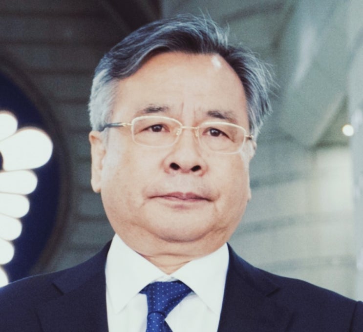 검찰, <b>박영수</b> 전 <b>특검</b> 구속영장 청구. 세상은 그래서 돌아간다... 