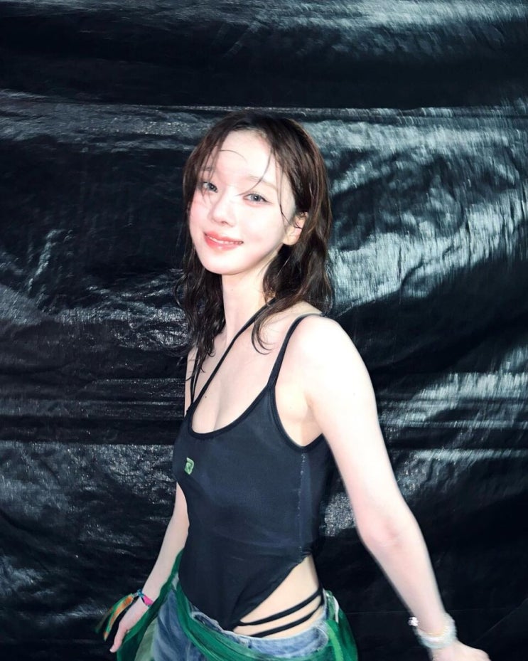 윈터, 미미, 권은비, 현아, 제시...워터밤에서 만난 셀럽들의 핫한 스타일.zip 윈터, 미미, 권은비, 현아, 제시...워터밤에서 만난 셀럽들의 핫한 스타일.zip