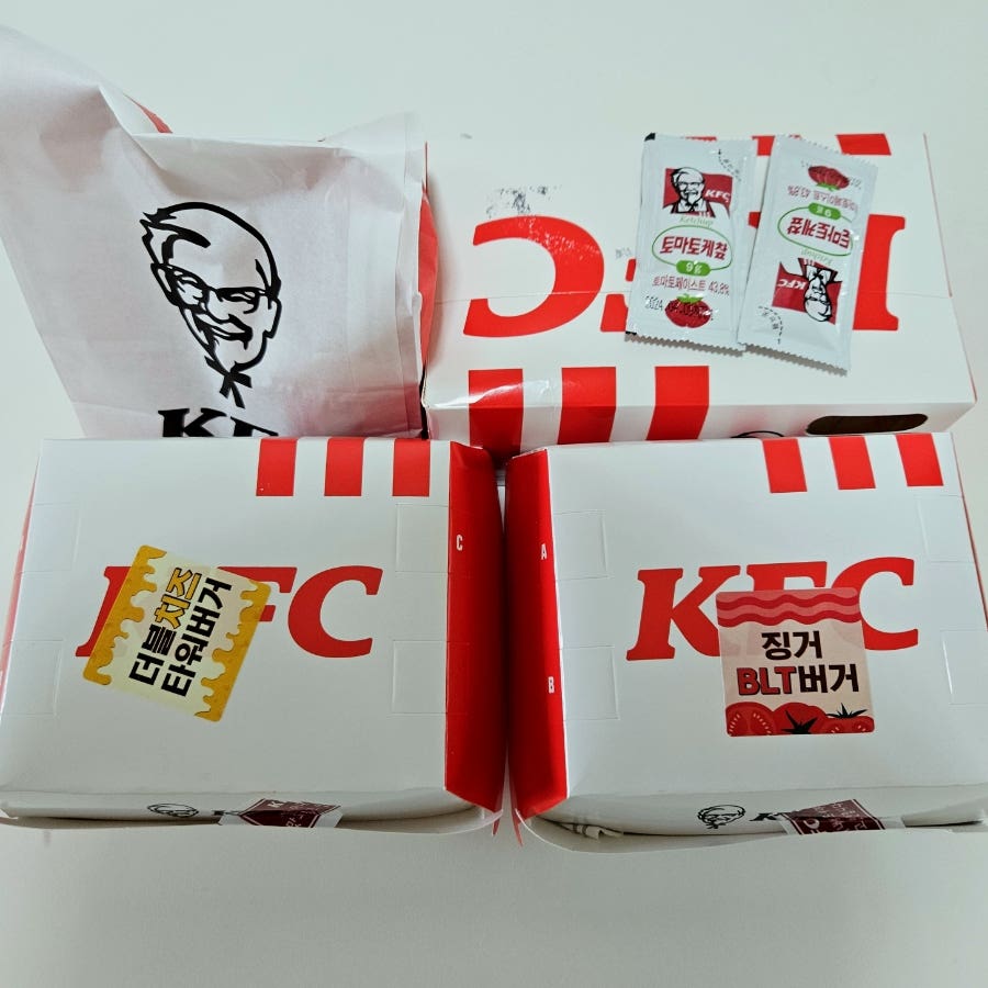 KFC 영통씨네마점 사진 3