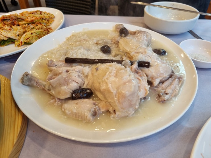  [의왕맛집] 힐링 나들이 단골 메뉴 백숙의 깊이를 체험할 수 있는 장수촌.