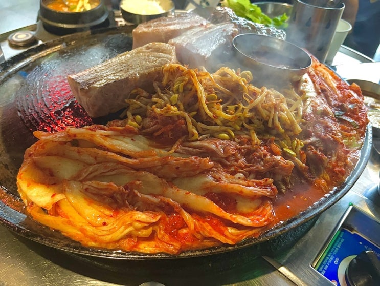  예술회관역맛집 동두천솥뚜껑삼겹살에서 마이야르식의 삼겹살 먹어본 후기