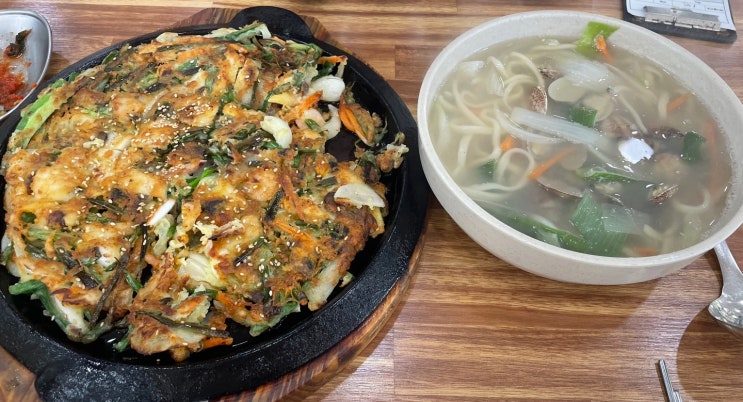 [오이도 맛집] 보리밥 비빔밥, 바지락 칼국수, 해물파전이 있는 단독 주차장 보유한 맛자랑 칼국수