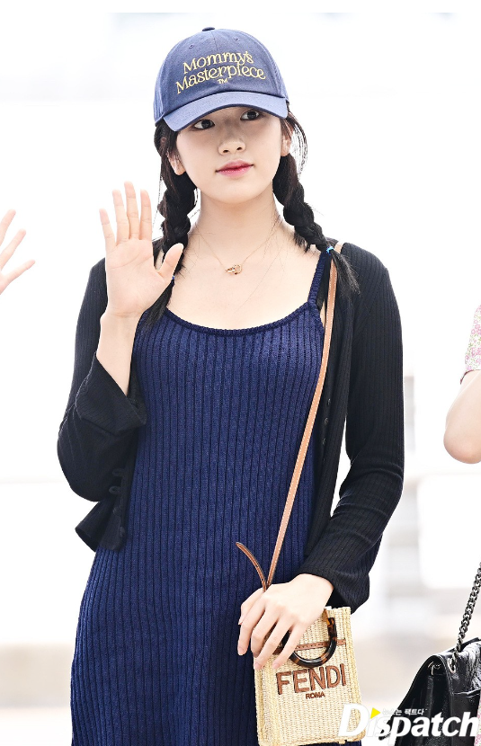  안유진 가방 공항패션 쇼퍼백 브랜드 어디?