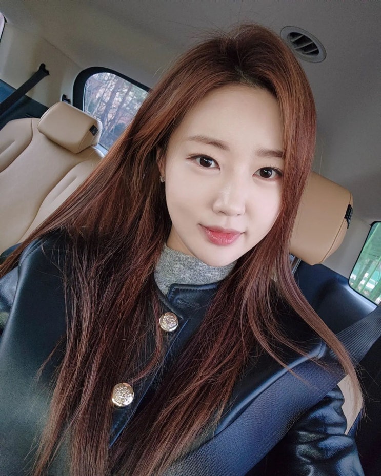 "이용당했나?" 김종민과 진지한 만남 가진 기상캐스터 황미나, 뜻밖의 장소에서 발견됐다 "이용당했나?" 김종민과 진지한 만남 가진 기상캐스터 황미나, 뜻밖의 장소에서 발견됐다