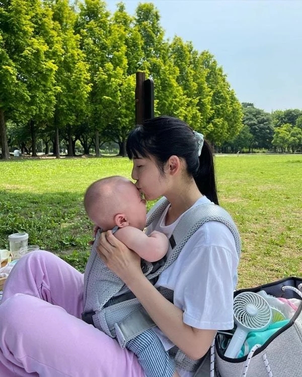"금발에 파란 눈..가격은?" 사유리가 이용했다는 '정자은행' 비용 수준에 '깜짝' "금발에 파란 눈..가격은?" 사유리가 이용했다는 '정자은행' 비용 수준에 '깜짝'