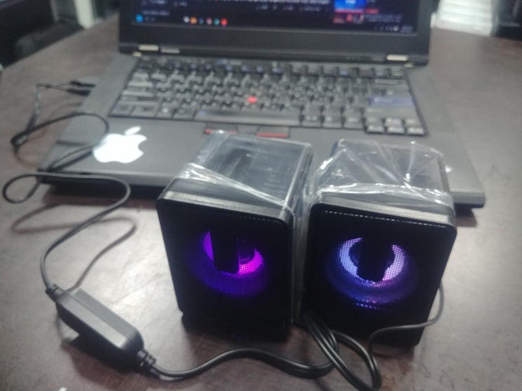  다이소 LED 라이트 유선 스피커 사용후기~