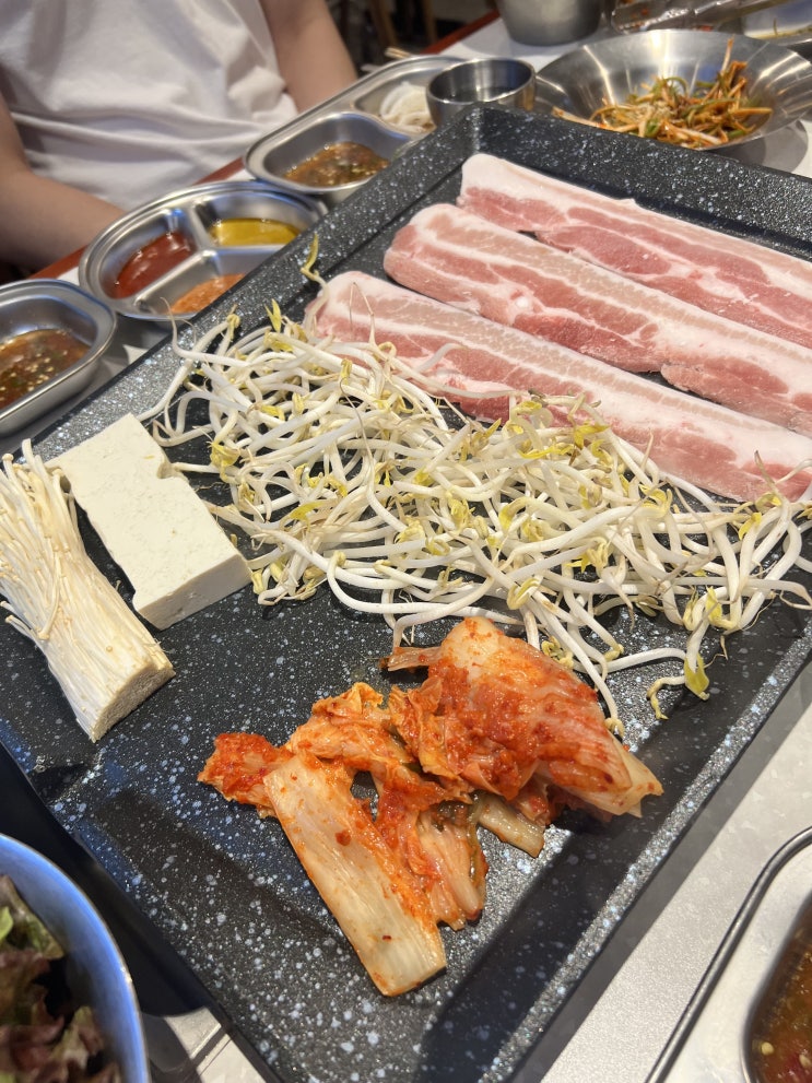 [인천/서구] 재방문각 청라삼겹살 맛집 '박사장집 청라점' | 고기, 후식 거의 전메뉴 시켜보기