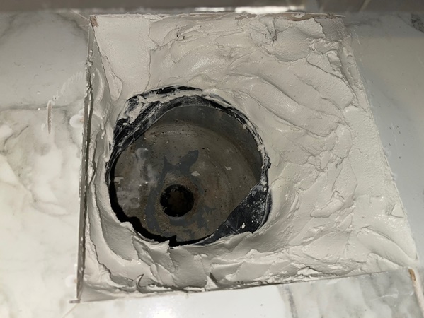 군포 화장실 누수로 천장에 물기가 만져진다고요?! 군포 화장실 누수로 천장에 물기가 만져진다고요?!
