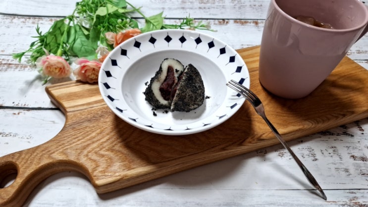  흑임자찹쌀떡 맛있는 더바른떡 고소한 맛 가득