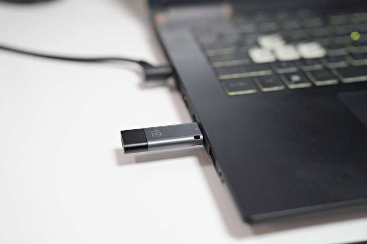 윈도우 설치 USB 만들기 (윈도우10, 11 다운로드 링크)