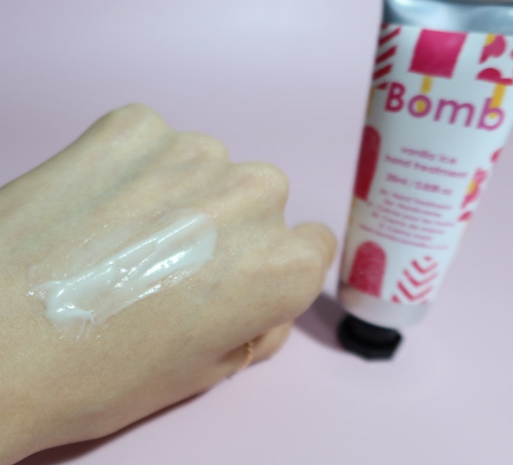  비건핸드크림 추천 밤코스메틱 핸드워시 및 핸드 트리트먼트 바닐라향 사용 후기 Bomb Cosmetics