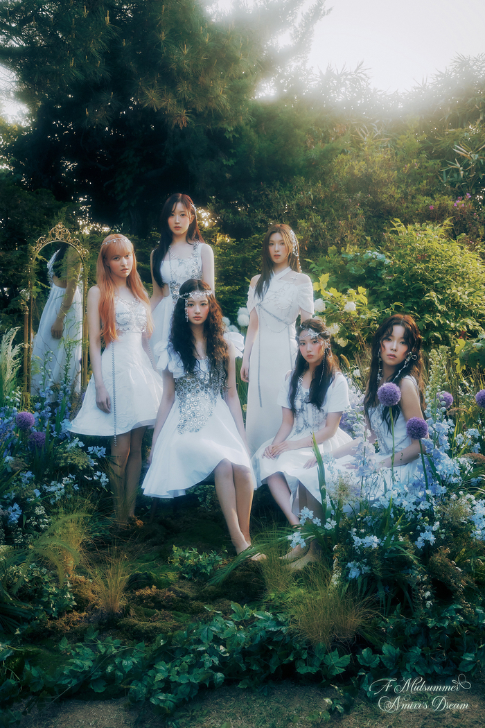 '걸그룹 명가' JYP 이를 갈았다! 엔믹스·있지·트와이스 지효, 올여름 총 출동한다 '걸그룹 명가' JYP 이를 갈았다! 엔믹스·있지·트와이스 지효, 올여름 총 출동한다