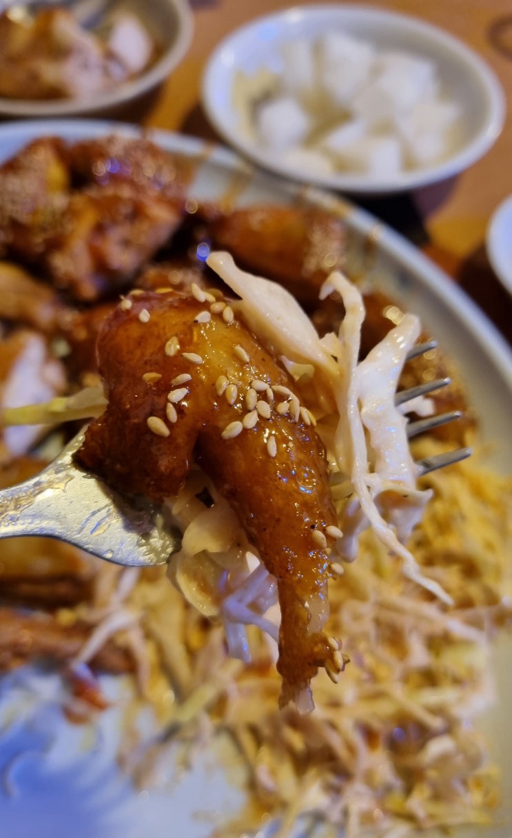  [신설동 맛집 /치맥 맛집] 시원하게 생맥으로 목젖강타 가능한 신설동 둘둘치킨 