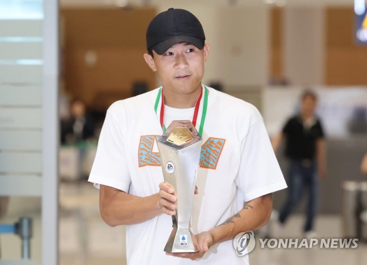 "<b>김민재</b>, <b>뮌헨</b>과 구두 합의…2028년까지 5년 계약"