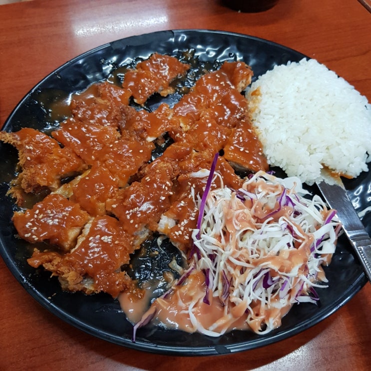  배산역 맛집 석이네닭칼국수 (칼국수집인데 돈까스맛집임)