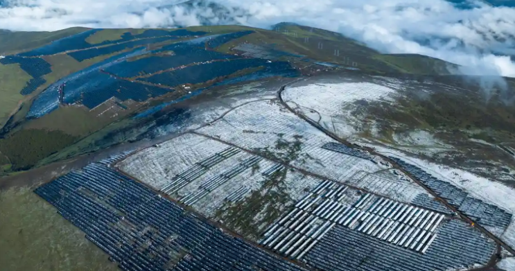 중국, 풍력 및 태양광 발전 목표 달성 5년 앞당길 예정