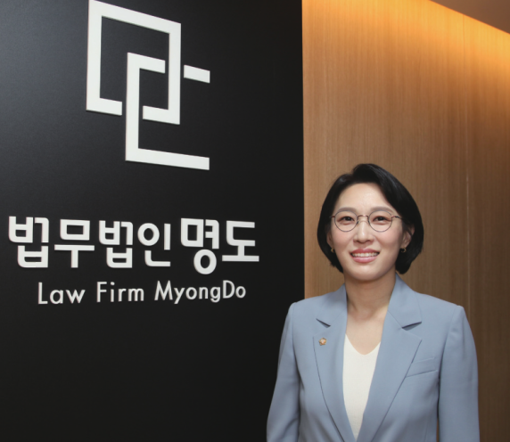  뉴스리포트(김은비기자)- "독보적 전문성 겸비한 임대차 전문변호사"인터뷰(최윤지변호사)