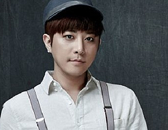디셈버 가수 윤혁 나이 학력 10억대 사가혐의 구속 과거 무면허 음주 운전 디셈버 가수 윤혁 나이 학력 10억대 사가혐의 구속 과거 무면허 음주 운전