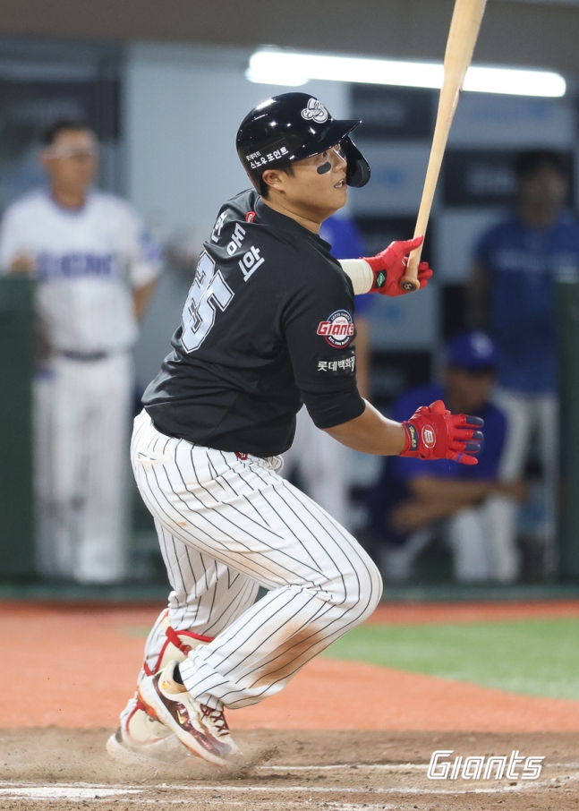 콤비' 4타점 합작 <b>롯데</b>, <b>삼성</b> 상대 1-5 뒤집고 <b>연승</b>+위닝 시리즈