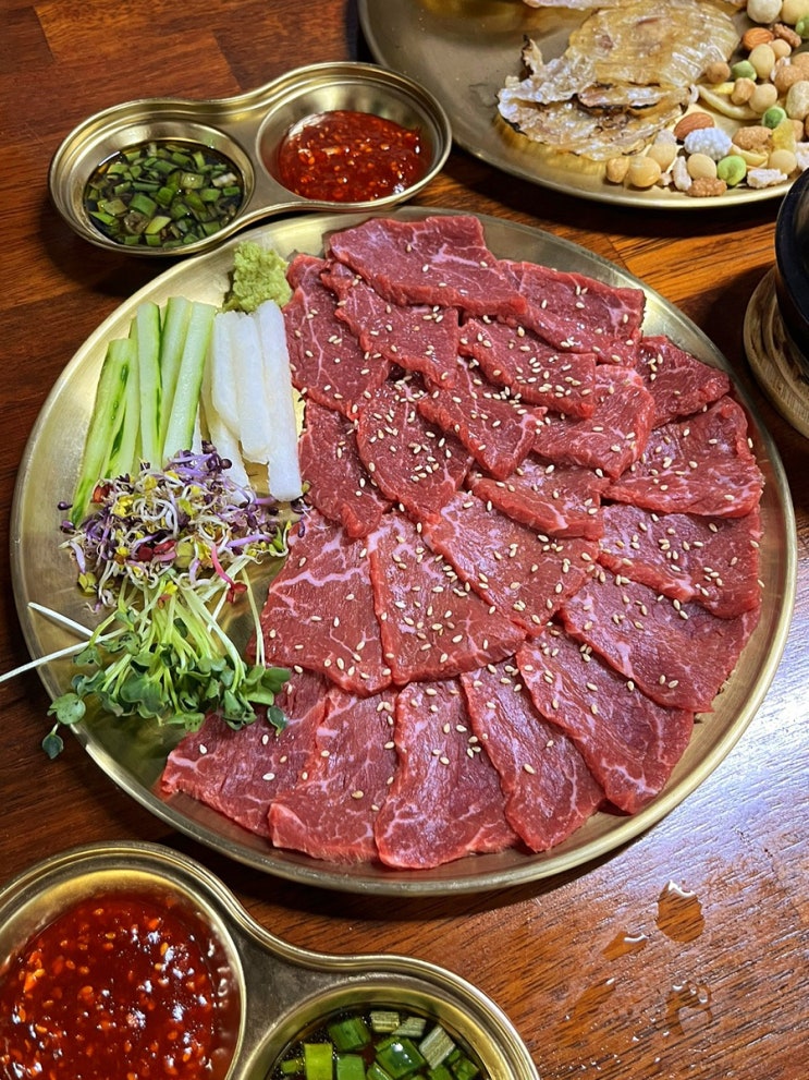  [ 해운대 ] 장산역 육사시미 육회 맛집 “ 작업소 ”
